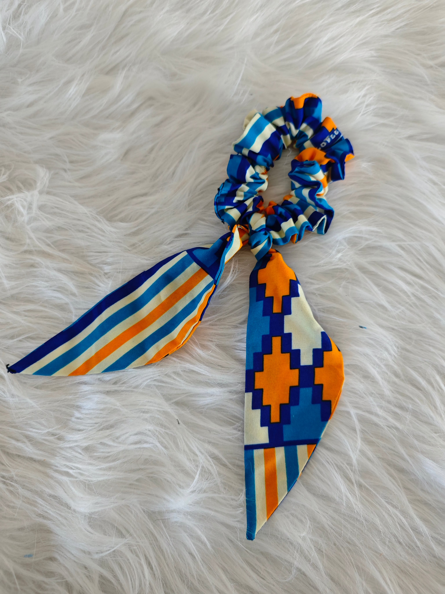 chouchou en wax pour cheveux mon panier afro motif bleu orange