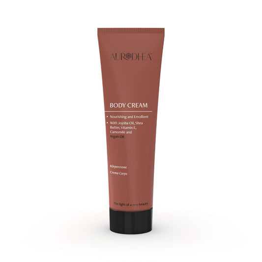 Enrichie en huile de jojoba, beurre de karité, camomille et vitamine E notre Crème Corps Bio à l'Huile d'Argan est un soin complet pour les peaux sensibles