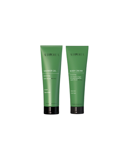 gamme corps complète à l'aloe vera, gel douche purifiant nettoie en douceur tandis que la crème corps apaisante enveloppe votre peau d'une hydratation intense