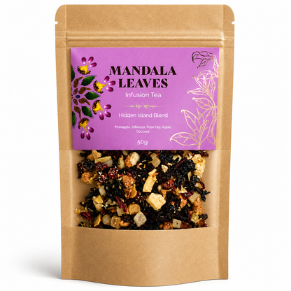 L'infusion Piña Colada est une boisson tropicale à base d'ananas, d'églantier, de pommes et de copeaux de noix de coco. 