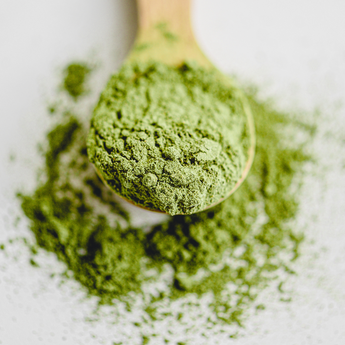 thé vert haut de gamme riche en antioxydants, en caféine et en L-théanine.